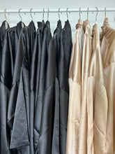 Load image into Gallery viewer, Silk robe