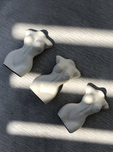 Load image into Gallery viewer, Nude Female Body Statue