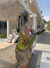 Load image into Gallery viewer, Satin wrap in emerald green