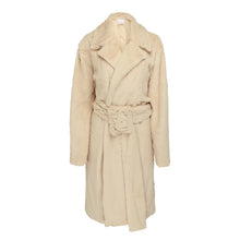 Load image into Gallery viewer, Oversized fur coat with XL buckle in Creme Caramel
